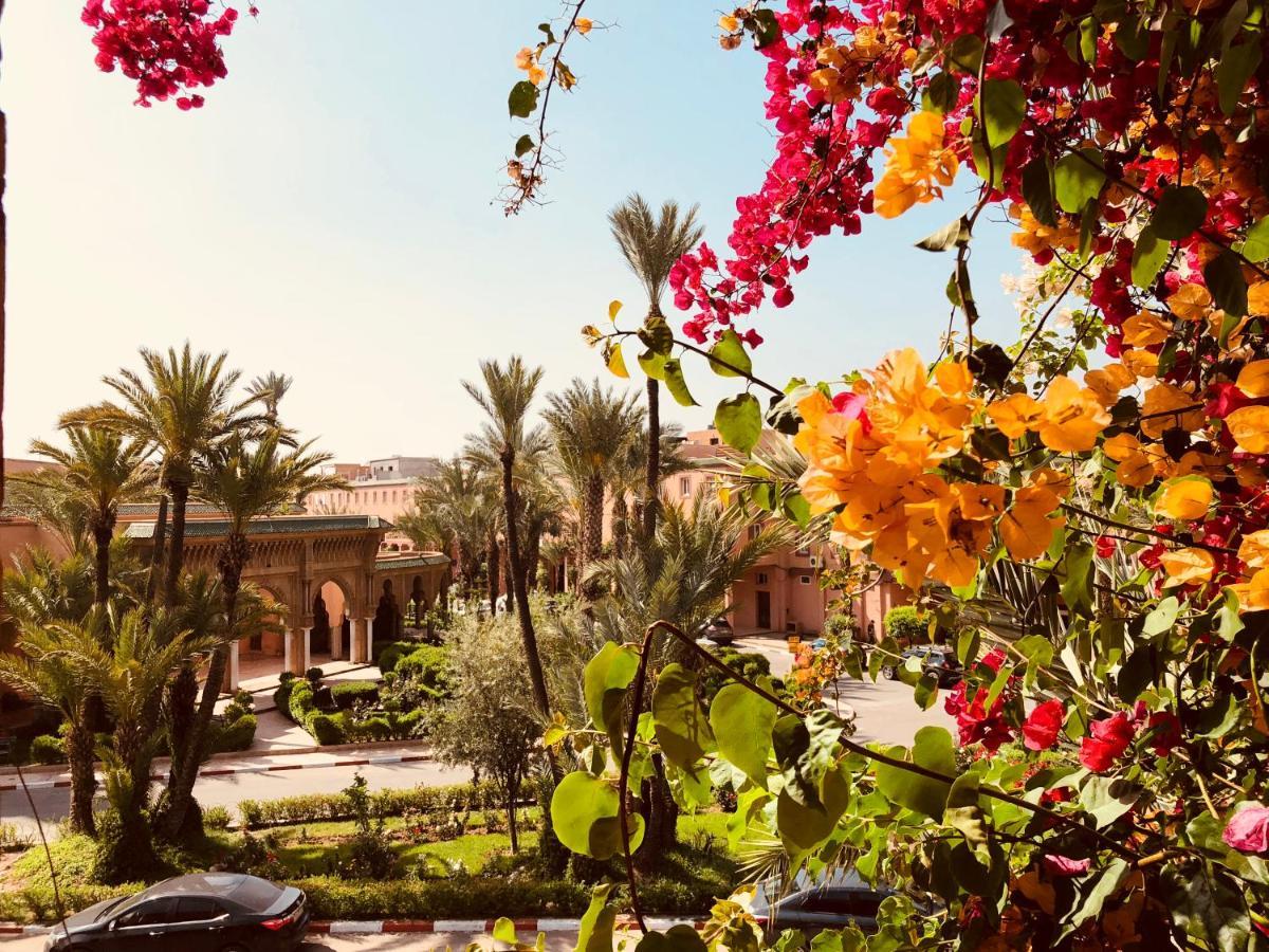 Riad Palmier Fleuri مراكش المظهر الخارجي الصورة