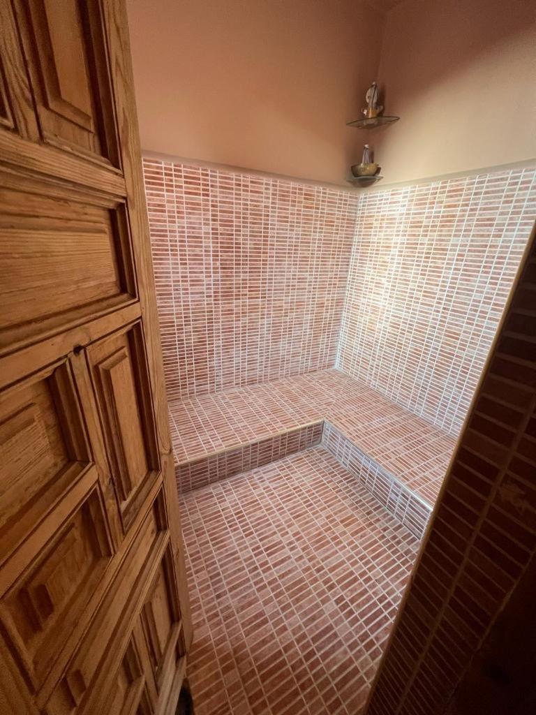 Riad Palmier Fleuri مراكش المظهر الخارجي الصورة